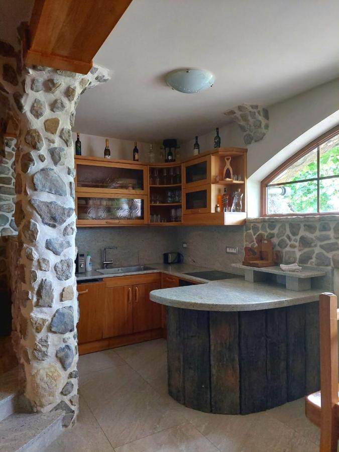 Zerko Holiday Home - Vineyard Chalet With Sauna And Jacuzzi Free Mirna Luaran gambar