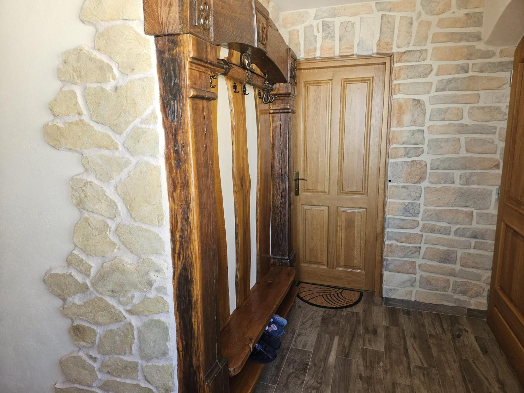 Zerko Holiday Home - Vineyard Chalet With Sauna And Jacuzzi Free Mirna Luaran gambar