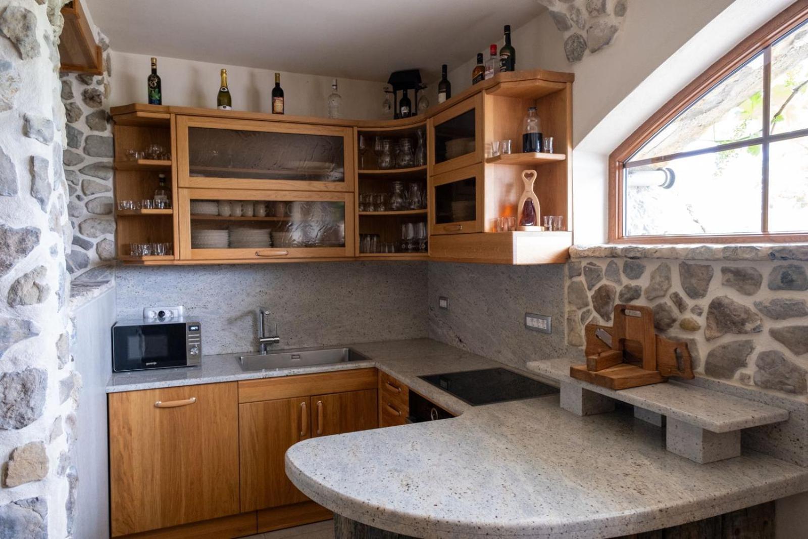 Zerko Holiday Home - Vineyard Chalet With Sauna And Jacuzzi Free Mirna Luaran gambar