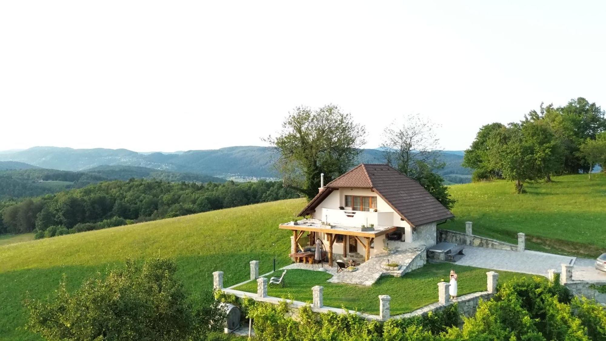 Zerko Holiday Home - Vineyard Chalet With Sauna And Jacuzzi Free Mirna Luaran gambar